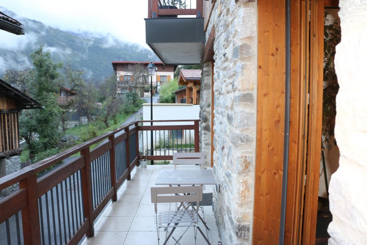 Maison De Village Au Pied Des 3 Vallees Villarlurin Dış mekan fotoğraf