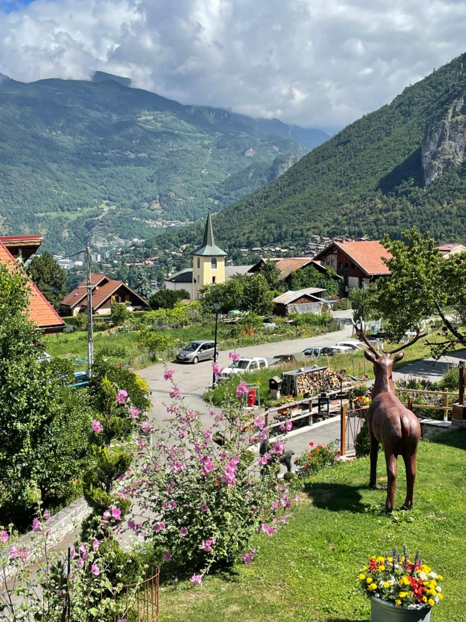 Maison De Village Au Pied Des 3 Vallees Villarlurin Dış mekan fotoğraf